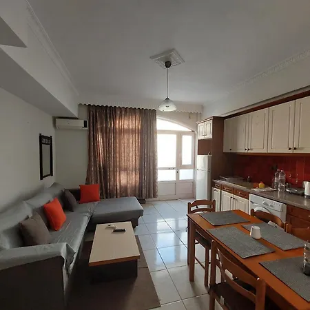 Maria's Garitsa Corfu דירה *